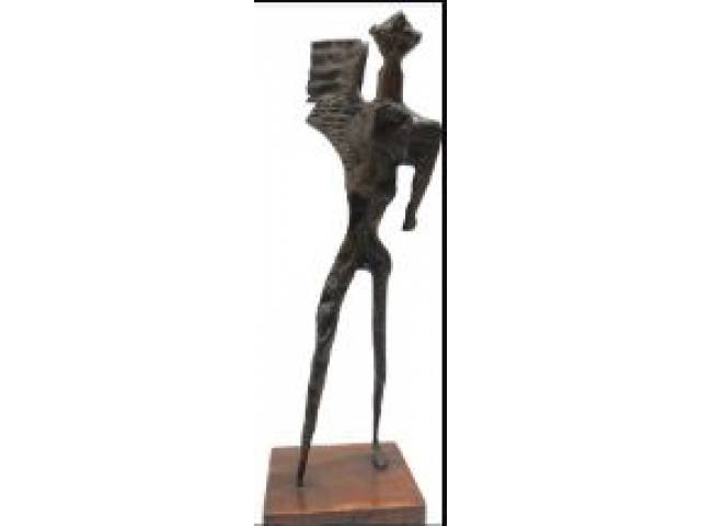 Roberto Cidade ( Roberto Augusto Machado Cidade ) escultura em bronze 44 x 12 x 10 cm "Homem Alado" numerado e ass. base